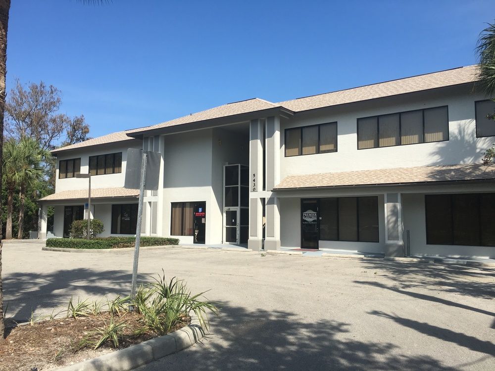 5430 Jaeger Rd, Naples, FL 34109